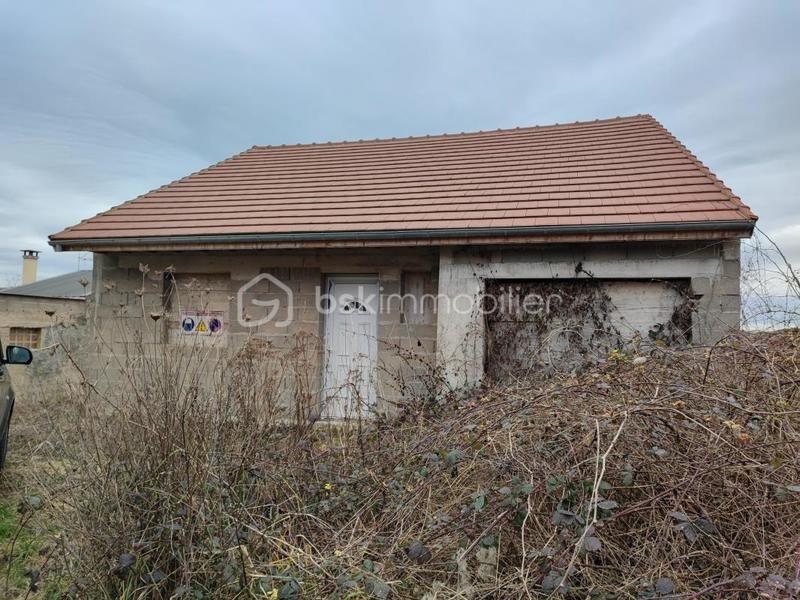 Maison - 160 m² - 1 pièce