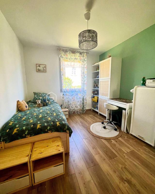 Maison - 97 m² - 5 pièces