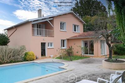 Maison de ville - 165 m² - 7 pièces