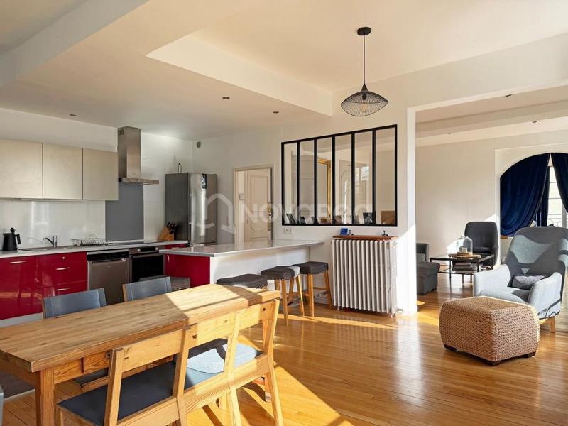 Appartement - 164 m² - 5 pièces