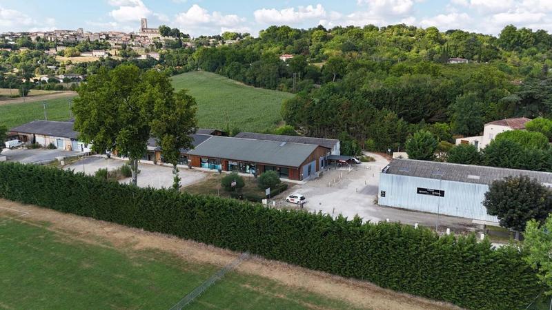 Local commercial - 104 m²