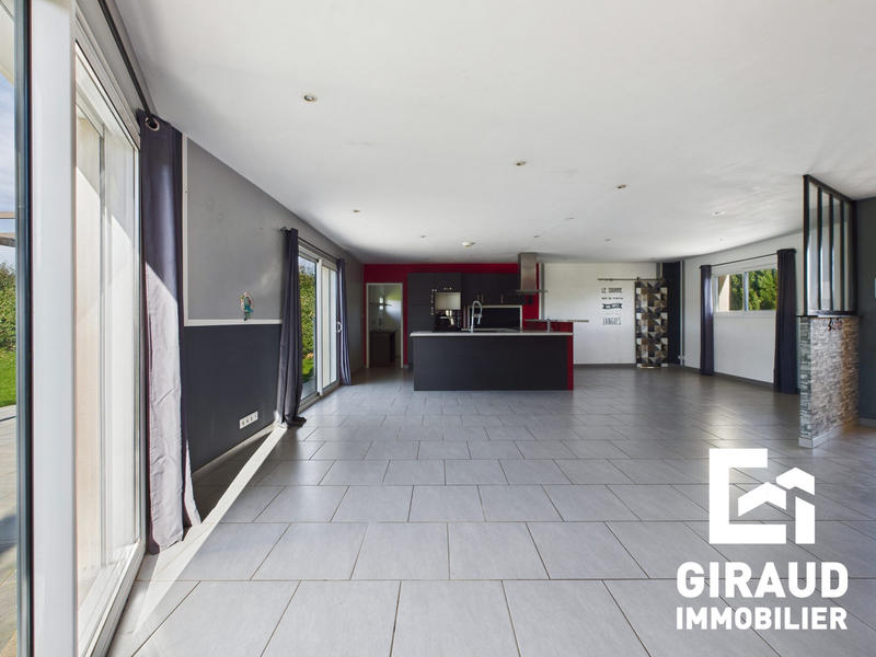 Maison - 115 m² - 5 pièces