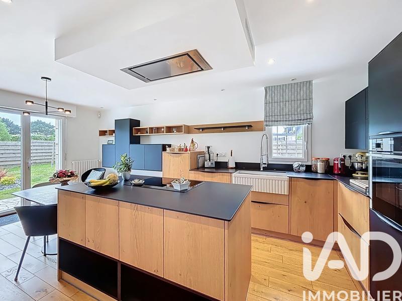 Maison - 180 m² - 5 pièces