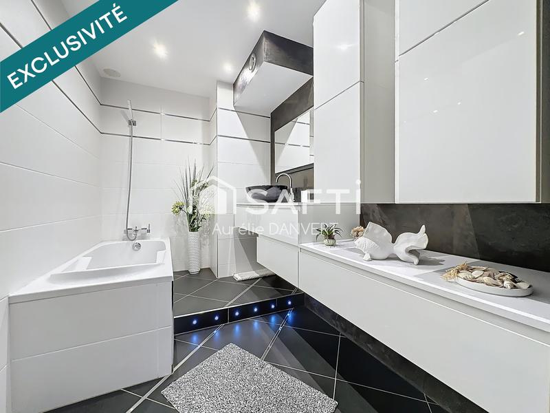 Appartement - 145 m² - 6 pièces