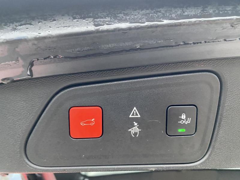 Peugeot 3008 II BlueHDi 180 s&amp;S Eat8 Allure Business