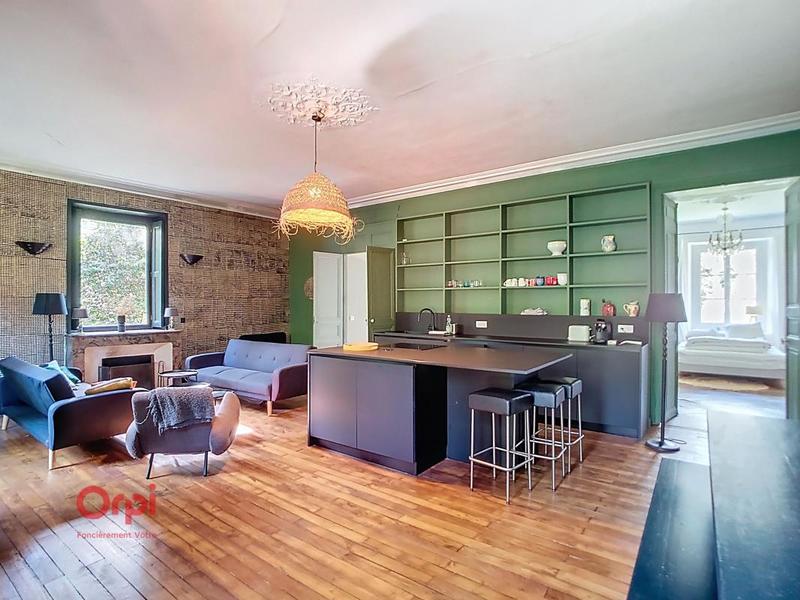 Appartement - 93 m² - 3 pièces