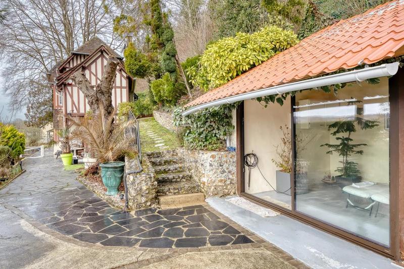 Maison - 160 m² - 4 pièces