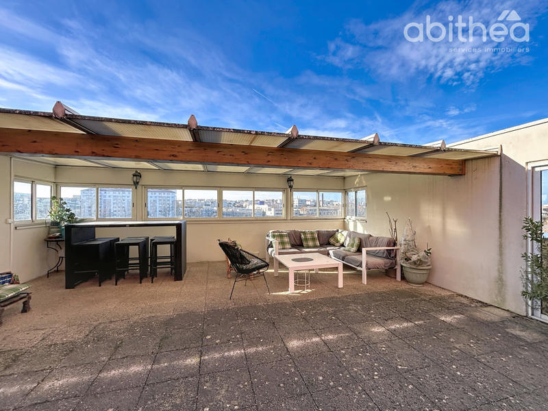 Appartement - 81 m² - 4 pièces