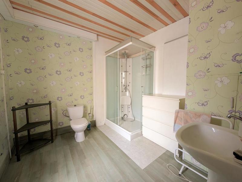 Propriété - 325 m² - 13 pièces