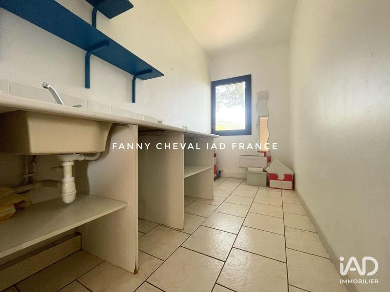 Local commercial - 72 m² - 5 pièces