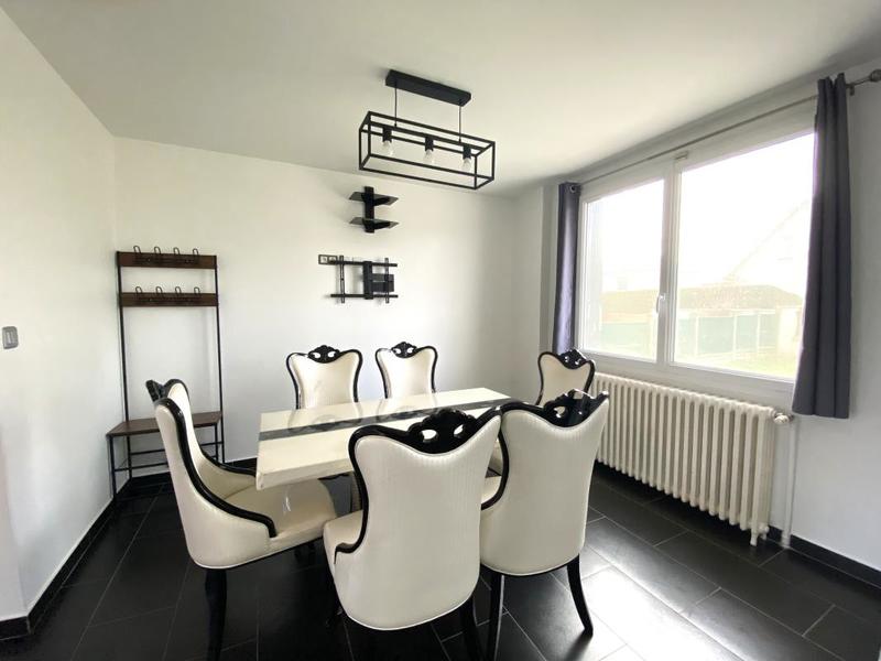 Maison - 108 m² - 5 pièces