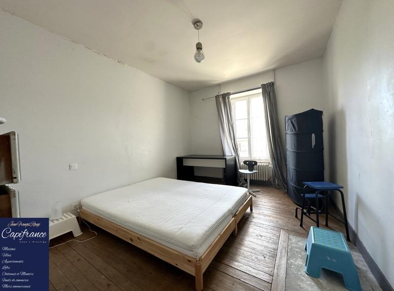 Maison - 350 m² - 16 pièces