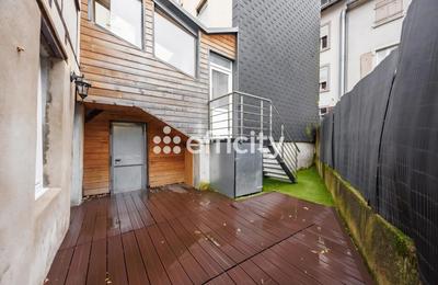 Appartement - 95 m² - 5 pièces