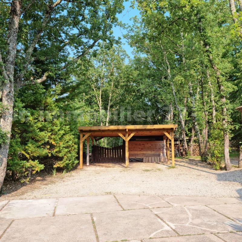 Villa - 199 m² - 9 pièces