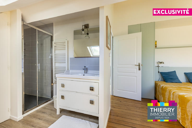 Maison - 180 m² - 6 pièces