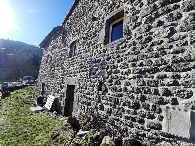 Maison - 182 m² - 7 pièces