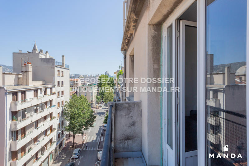 Chambre - 11 m² - 4 pièces