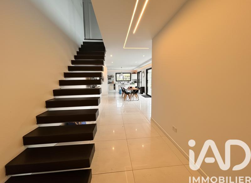 Maison - 149 m² - 7 pièces