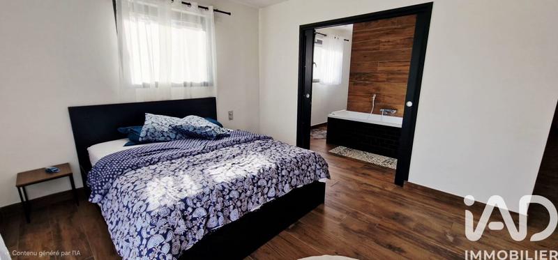 Maison - 285 m² - 5 pièces