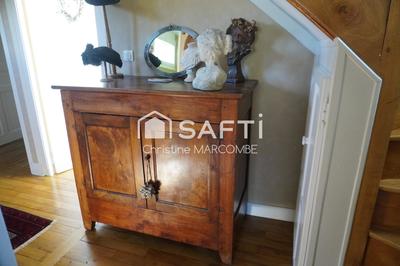 Maison - 185 m² - 9 pièces