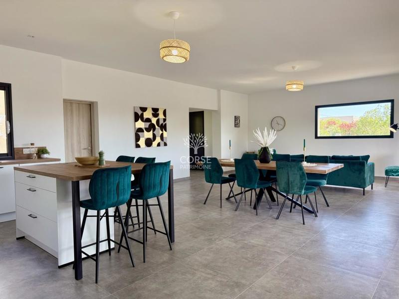 Villa - 151 m² - 5 pièces