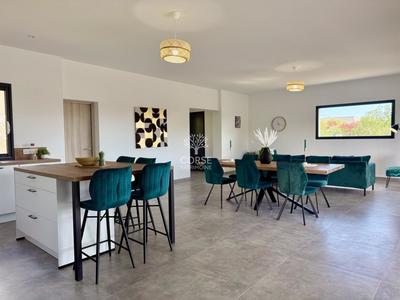 Villa - 151 m² - 5 pièces