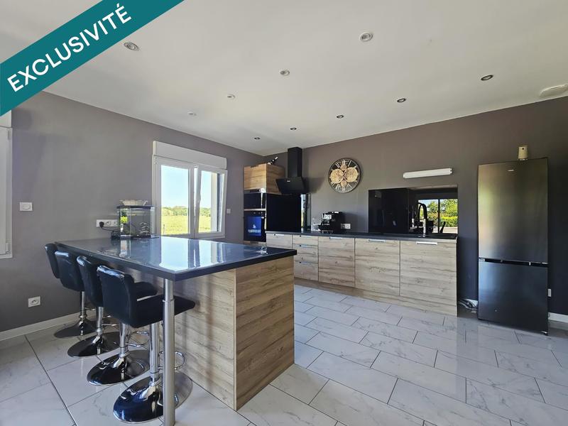 Maison - 94 m² - 4 pièces