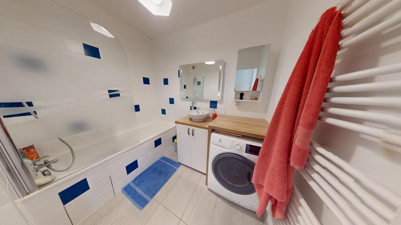 Appartement - 77 m² - 3 pièces