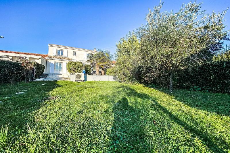 Maison - 144 m² - 5 pièces