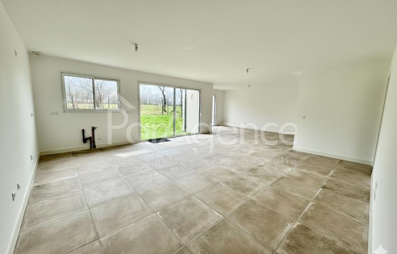 Maison - 122 m² - 4 pièces