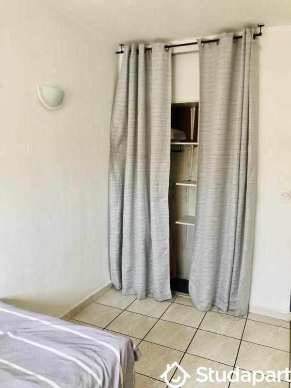 Chambre - 10 m² - 1 pièce