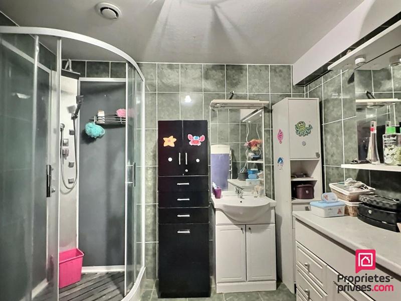 Maison - 210 m² - 9 pièces