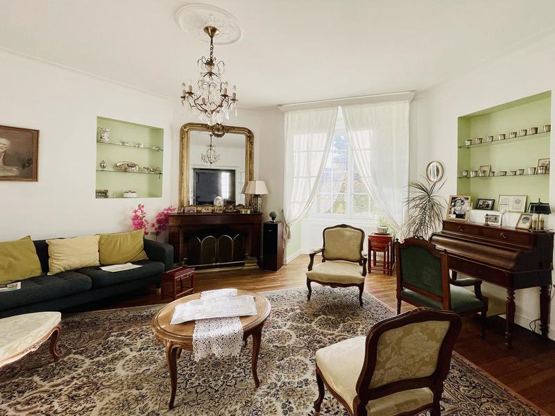 Maison - 144 m² - 7 pièces