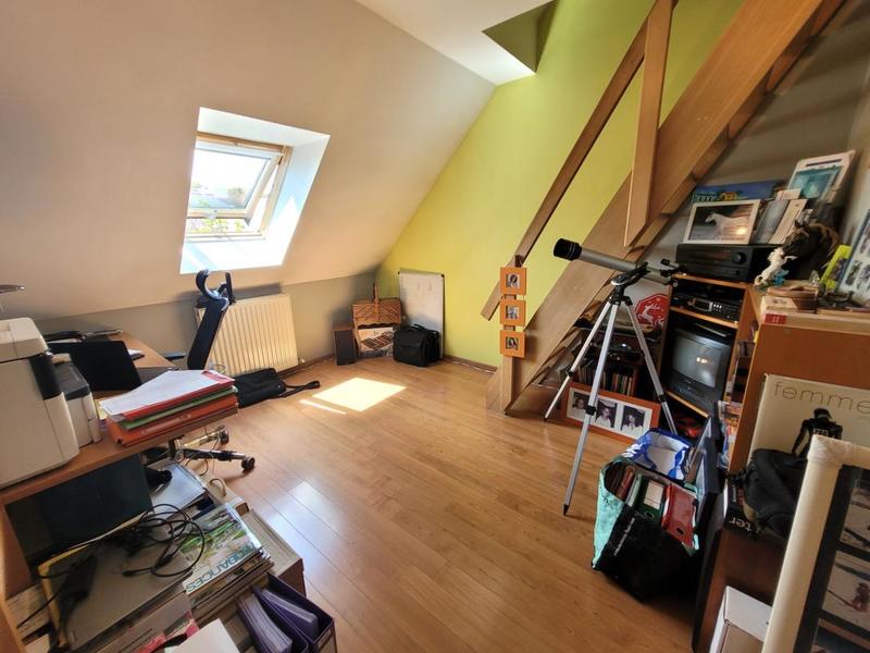 Maison - 121 m² - 7 pièces