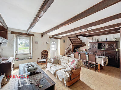 Maison - 90 m² - 4 pièces