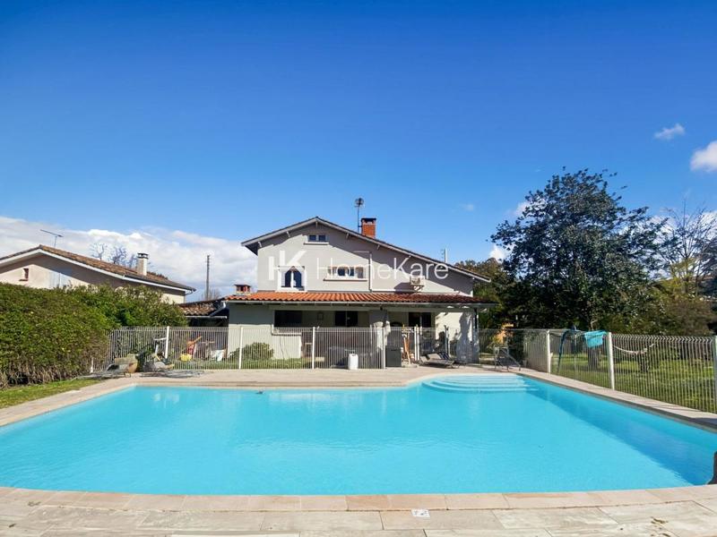 Maison - 110 m² - 4 pièces