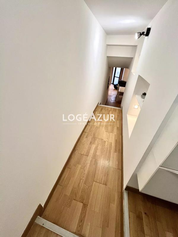 Appartement - 89 m² - 3 pièces