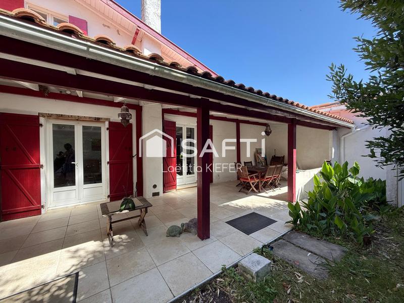 Maison - 198 m² - 10 pièces