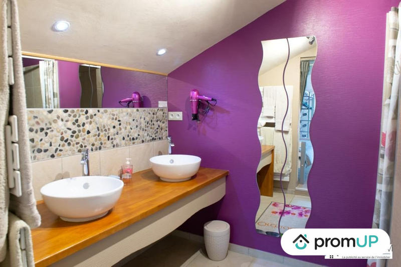 Maison ancienne - 222 m² - 8 pièces