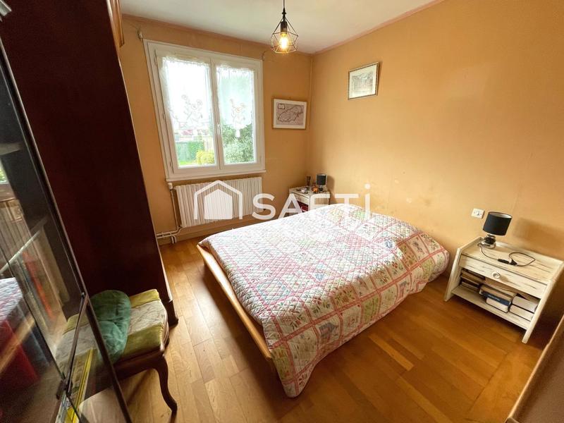 Maison - 137 m² - 7 pièces