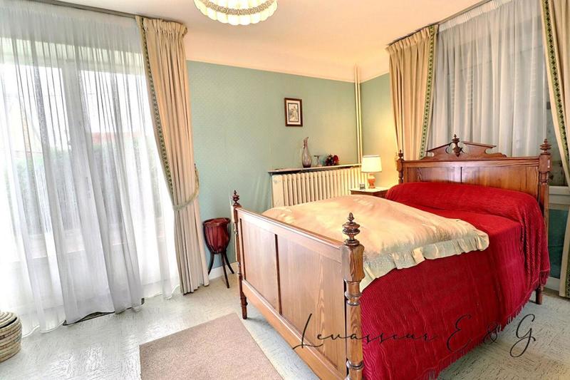 Maison - 185 m² - 7 pièces