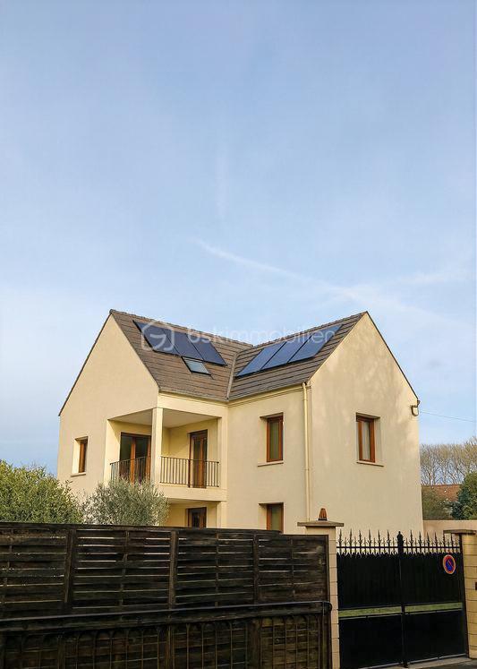 Propriété - 166 m² - 6 pièces