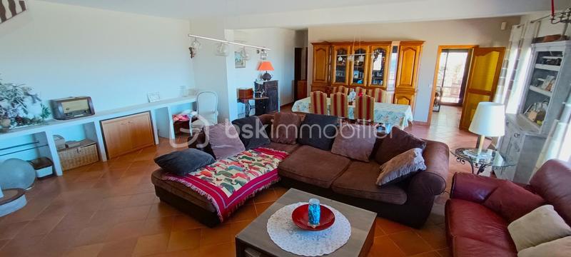 Villa - 276 m² - 11 pièces