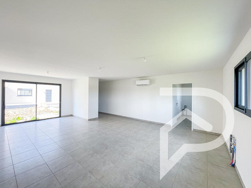 Maison - 99 m² - 4 pièces