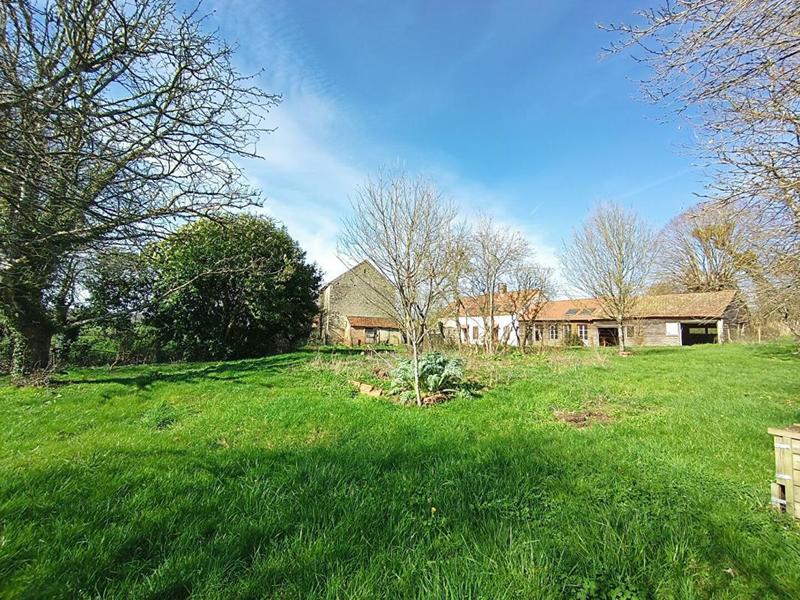 Moulin - 300 m² - 4 pièces