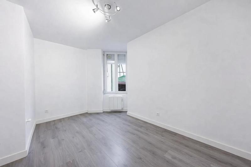 Appartement - 90 m² - 4 pièces