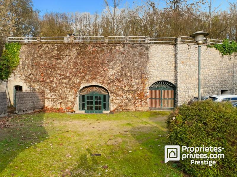 Demeure - 140 m² - 5 pièces