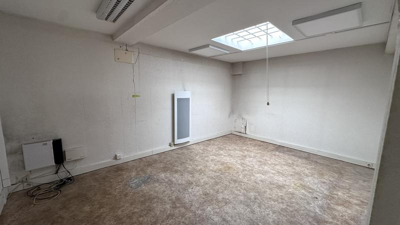 Bureau - 133 m² - 6 pièces