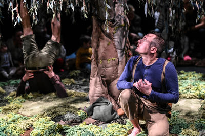 Saison culturelle -  Sous l’arbre - Compagnie à demain mon amour