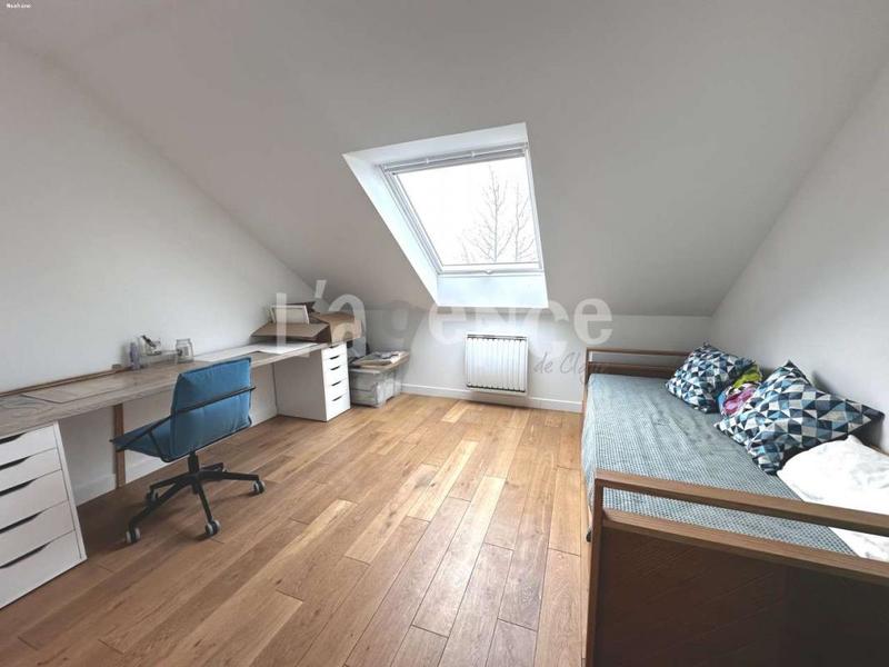 Maison - 190 m² - 8 pièces